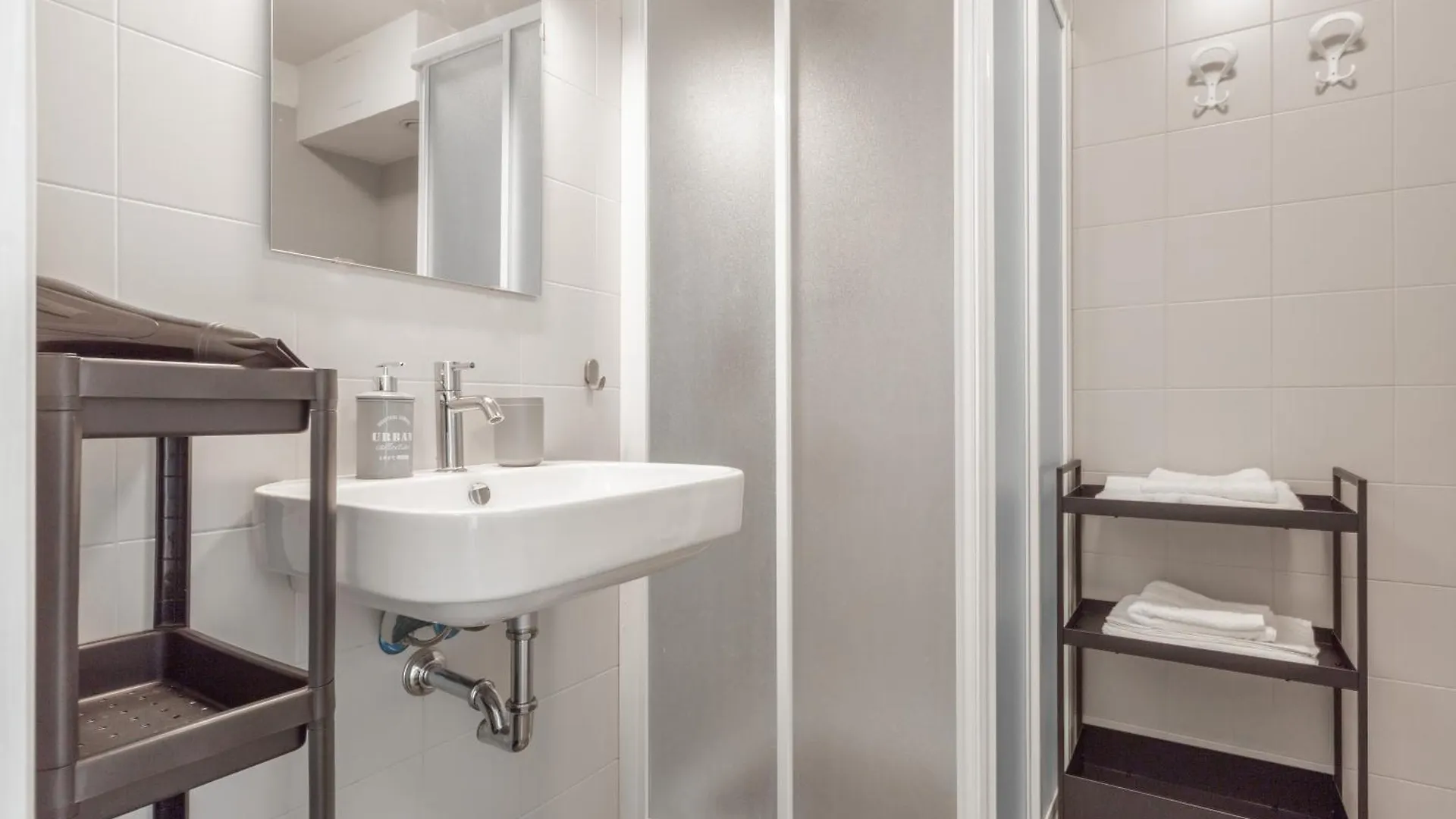 Loft Bicocca Comfort Suite ミラノ 0*,